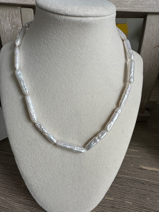 Jewelry - Freshwater Stick Pearl Necklace — White Pearlescent Elegance